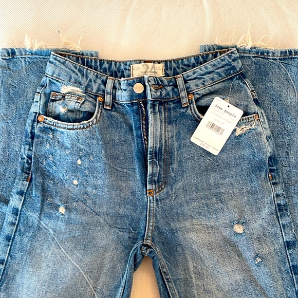 Free People Dakota Distressed Jean - Picture 5 of 7